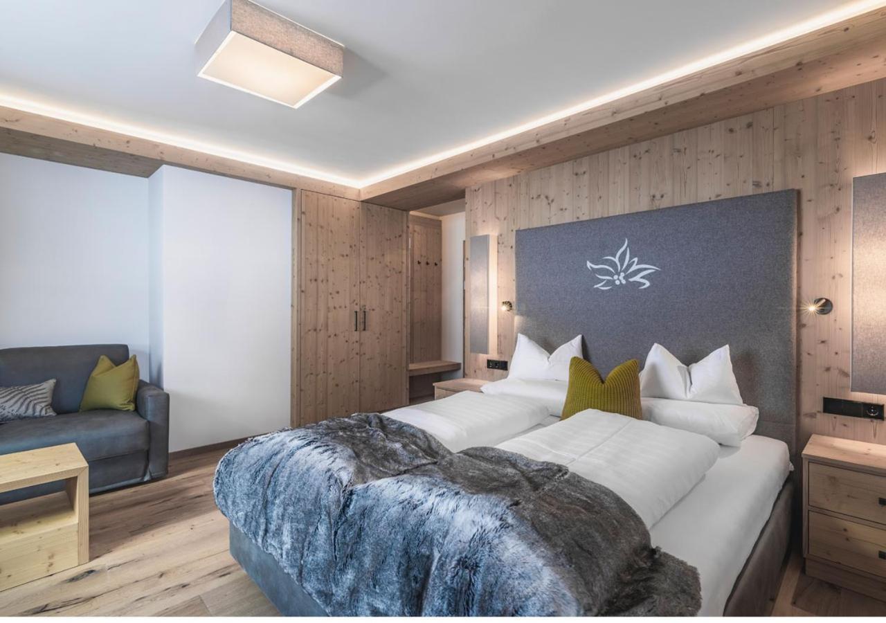 Hotel & Chalets Edelweiss Madonna  Ngoại thất bức ảnh
